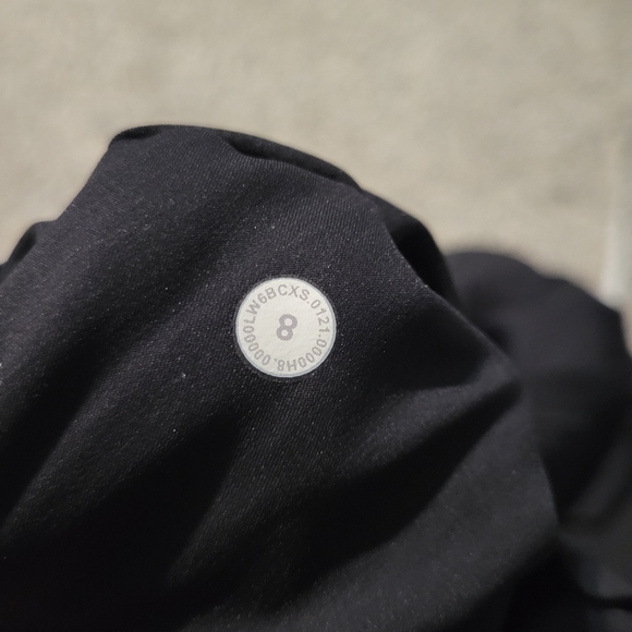 Lululemon Fast And Free Black Crop Leggings 23" - Picture 5 of 13